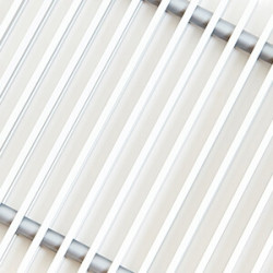 Решетка поперечная алюминиевая Techno шириной 250 мм, длина1300мм(цвет серебро)