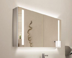 Зеркальный шкаф Esbano  ES-2406 900*700 мм (белый) LED